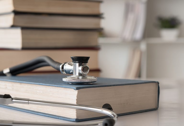 Why More and More Health Systems are Transitioning to Digital/Virtual Medical Libraries